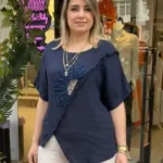 İtalyan Asimetrik Kesim Çiçek Detaylı Keten Bluz - Lacivert