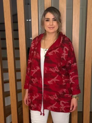 İtalyan Kamuflaj Desenli Sırtı Payet Detaylı Kapüşonlu Ceket