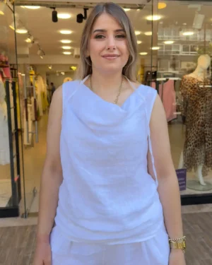 İtalyan Degaje Yaka Bağlamalı Kolsuz Keten Bluz İtalyan Degaje Yaka Bağlamalı Kolsuz Keten Bluz