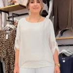 İtalyan Omuz ve Etek Ucu Pul Detaylı İpek Bluz - Bej