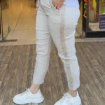 İtalyan Pul Çiçek İşleme Detaylı Full Likralı Pantolon - Bej