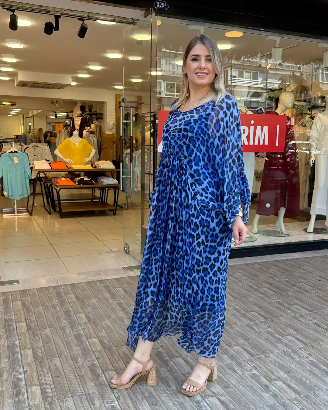 İtalyan Leopar Desenli Beli Lastikli Astarlı İpek Elbise (38-50 Uyumlu) İtalyan Leopar Desenli Beli Lastikli Astarlı İpek Elbise (38-50 Uyumlu) - Görsel 3
