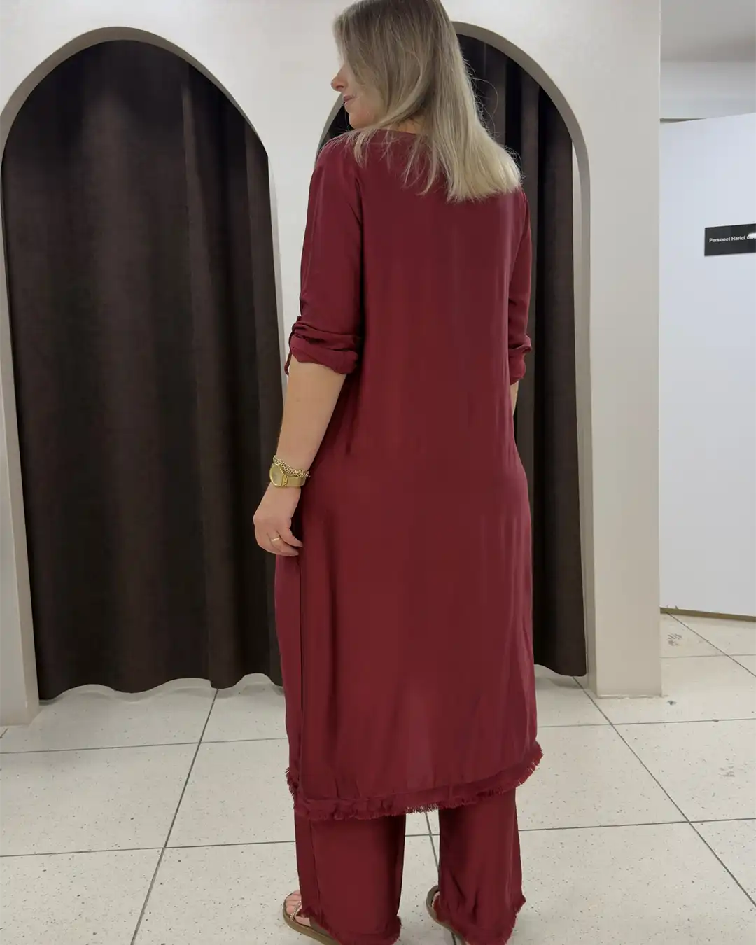 İtalyan Asimetrik Saten Tunik Pantolon Takım | Standart Beden 38-44 İtalyan Asimetrik Saten Tunik Pantolon Takım | Standart Beden 38-44 - Görsel 3
