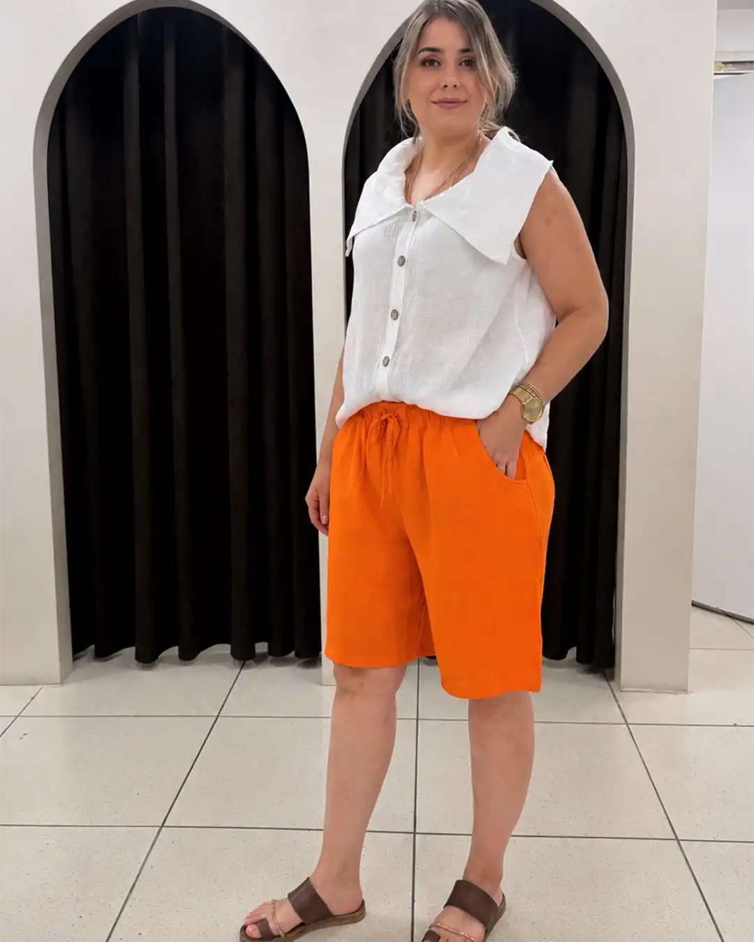 İtalyan Beli Lastikli Cepli Keten Şort İtalyan Beli Lastikli Cepli Keten Şort - Görsel 2