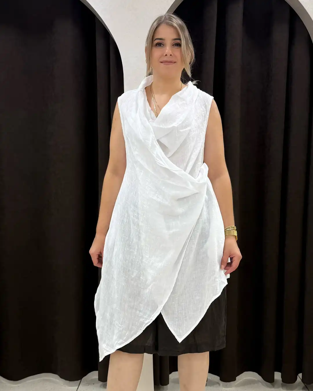 İtalyan Degaje Yaka Asimetrik %100 Keten Tunik Bluz İtalyan Degaje Yaka Asimetrik %100 Keten Tunik Bluz
