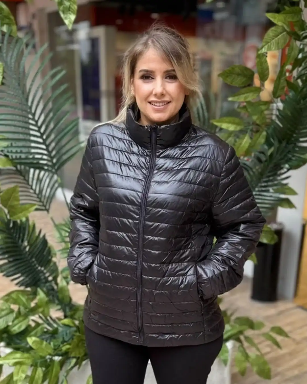 İtalyan Fermuarlı Cepli İnce Kapitone Mont