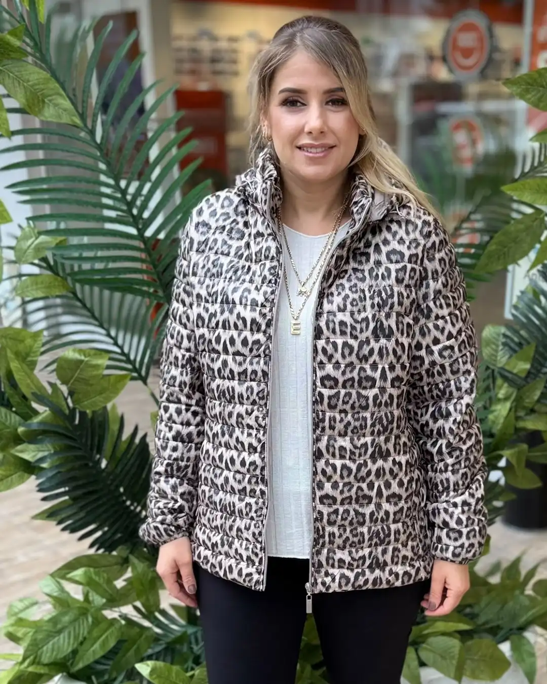 İtalyan Leopar Desenli Kapüşonlu Cepli Mont İtalyan Leopar Desenli Kapüşonlu Cepli Mont
