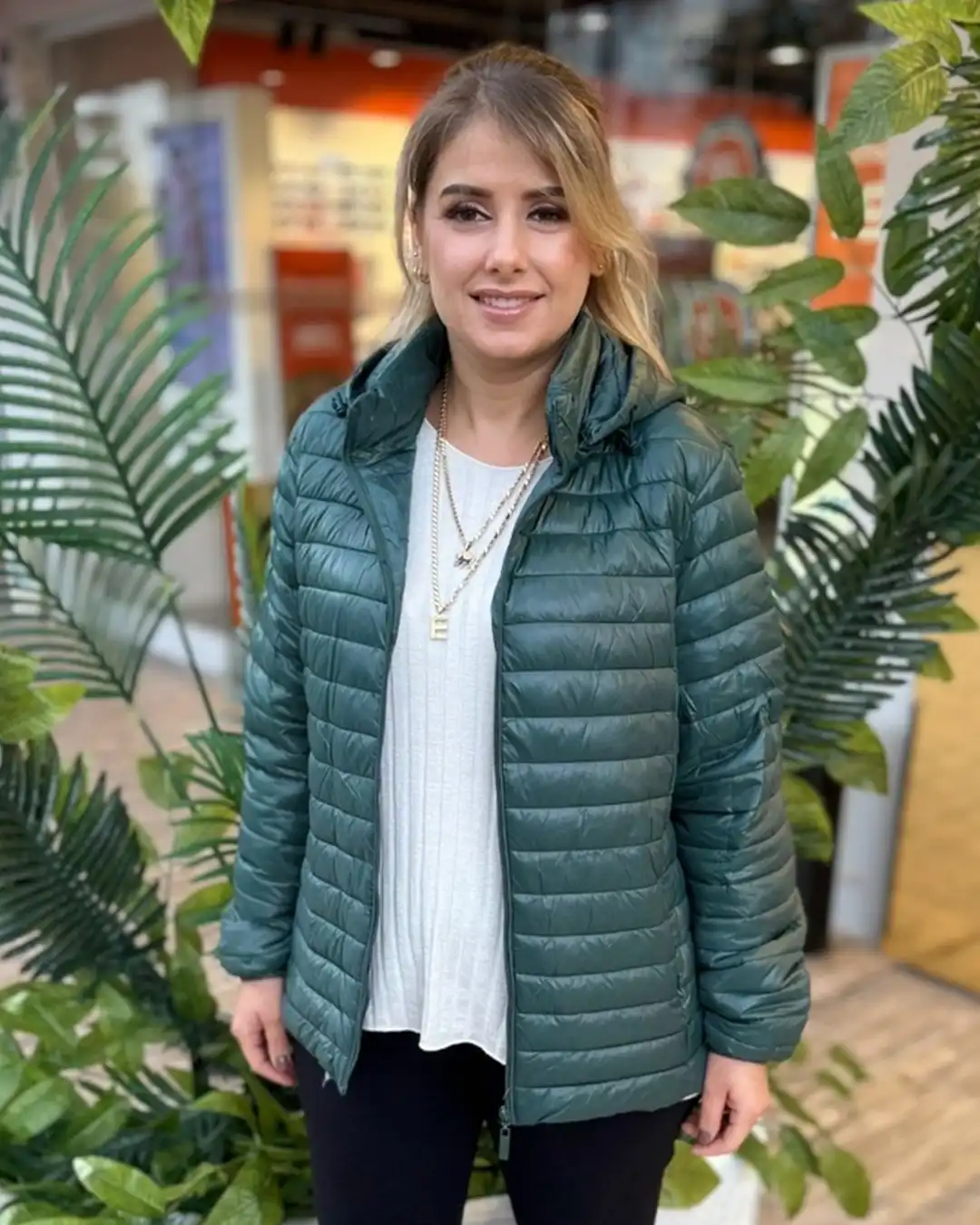 İtalyan Kapüşonlu Fermuarlı İnce Kapitone Mont