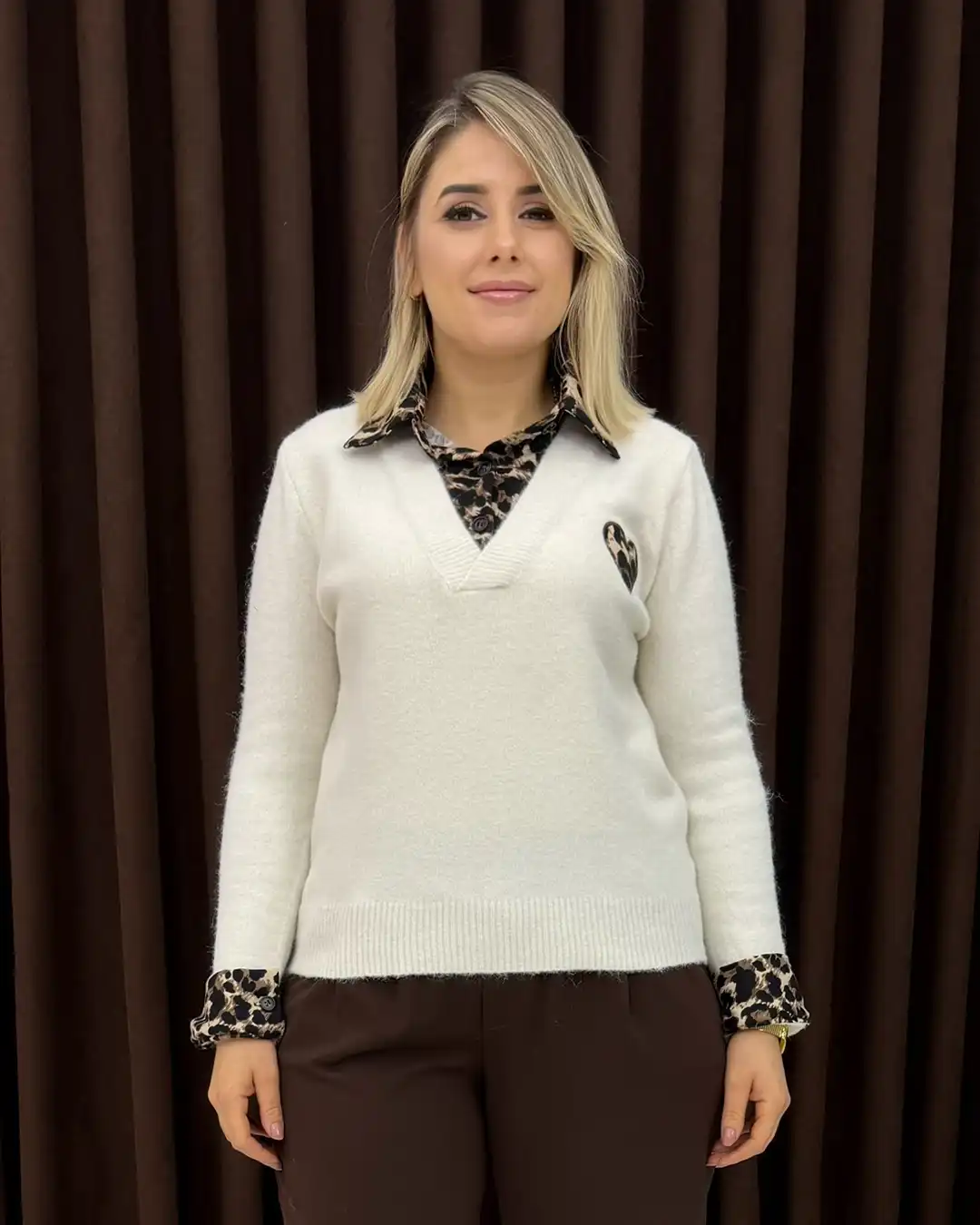 İtalyan Alpaka ve Deve Tüyü Karışımlı Leopar Garnili Kadın Triko Kazak